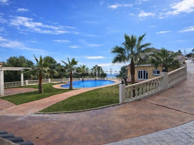4 soverom Villa til salgs i La Nucia - € 750 000 (Ref: 9335189)