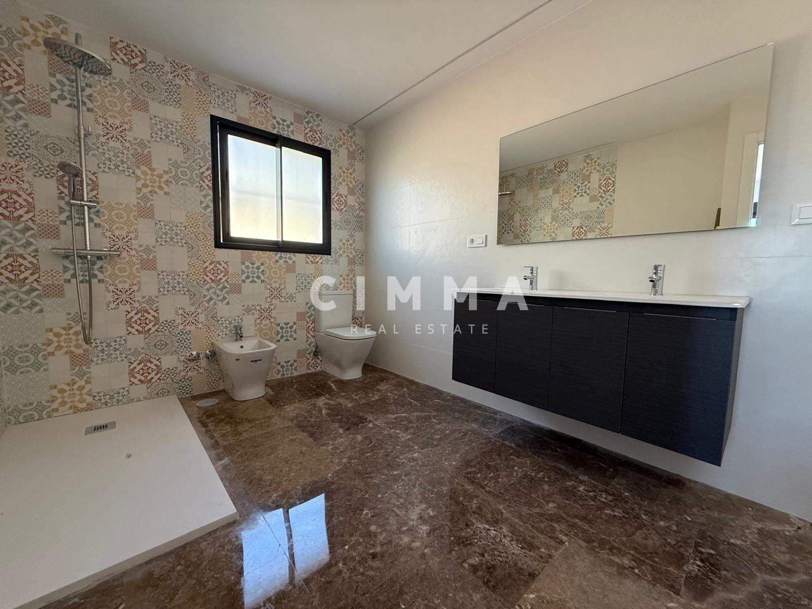 Chalet de 4 habitaciones en La Nucia en venta con garaje - 950.000 € (Ref: 9335190)