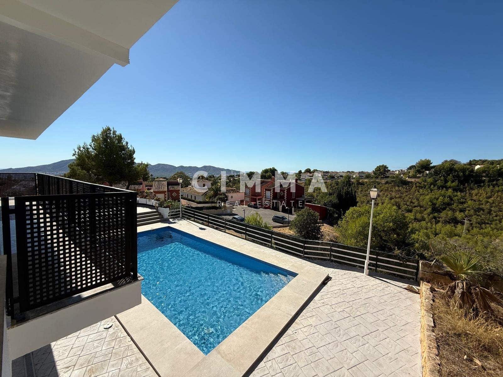 Chalet de 4 habitaciones en La Nucia en venta con garaje - 950.000 € (Ref: 9335190)