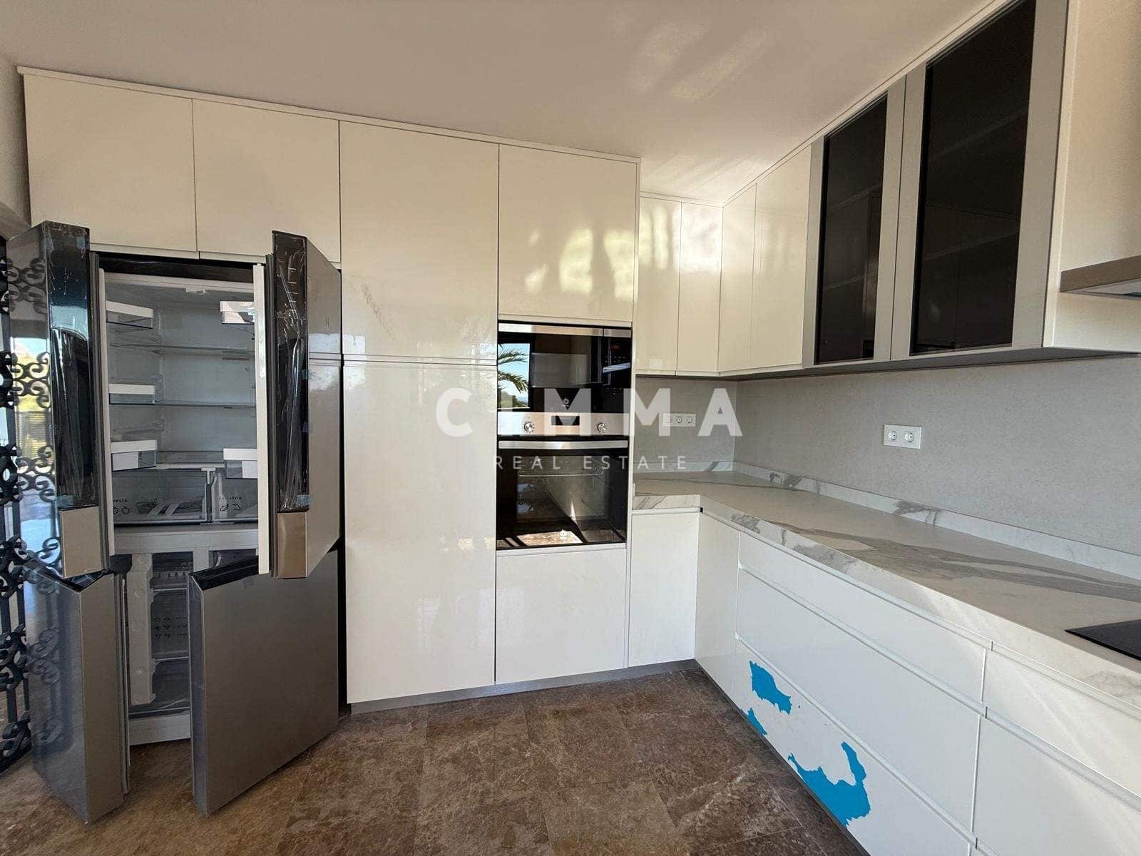 Chalet de 4 habitaciones en La Nucia en venta con garaje - 950.000 € (Ref: 9335190)