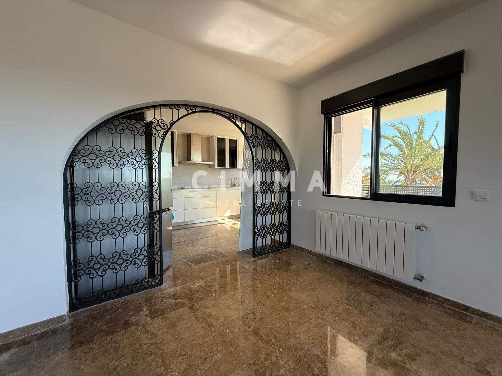 Chalet de 4 habitaciones en La Nucia en venta con garaje - 950.000 € (Ref: 9335190)