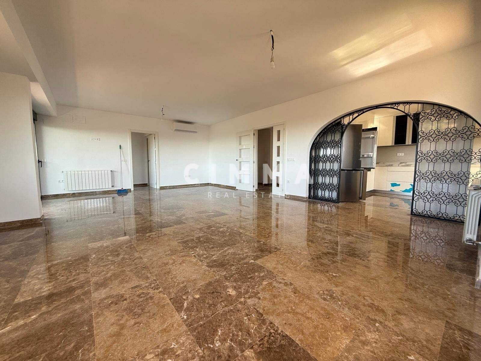 Chalet de 4 habitaciones en La Nucia en venta con garaje - 950.000 € (Ref: 9335190)