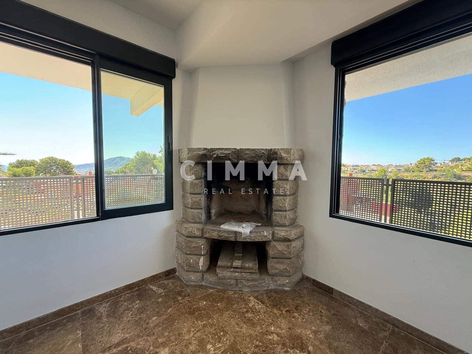 Chalet de 4 habitaciones en La Nucia en venta con garaje - 950.000 € (Ref: 9335190)