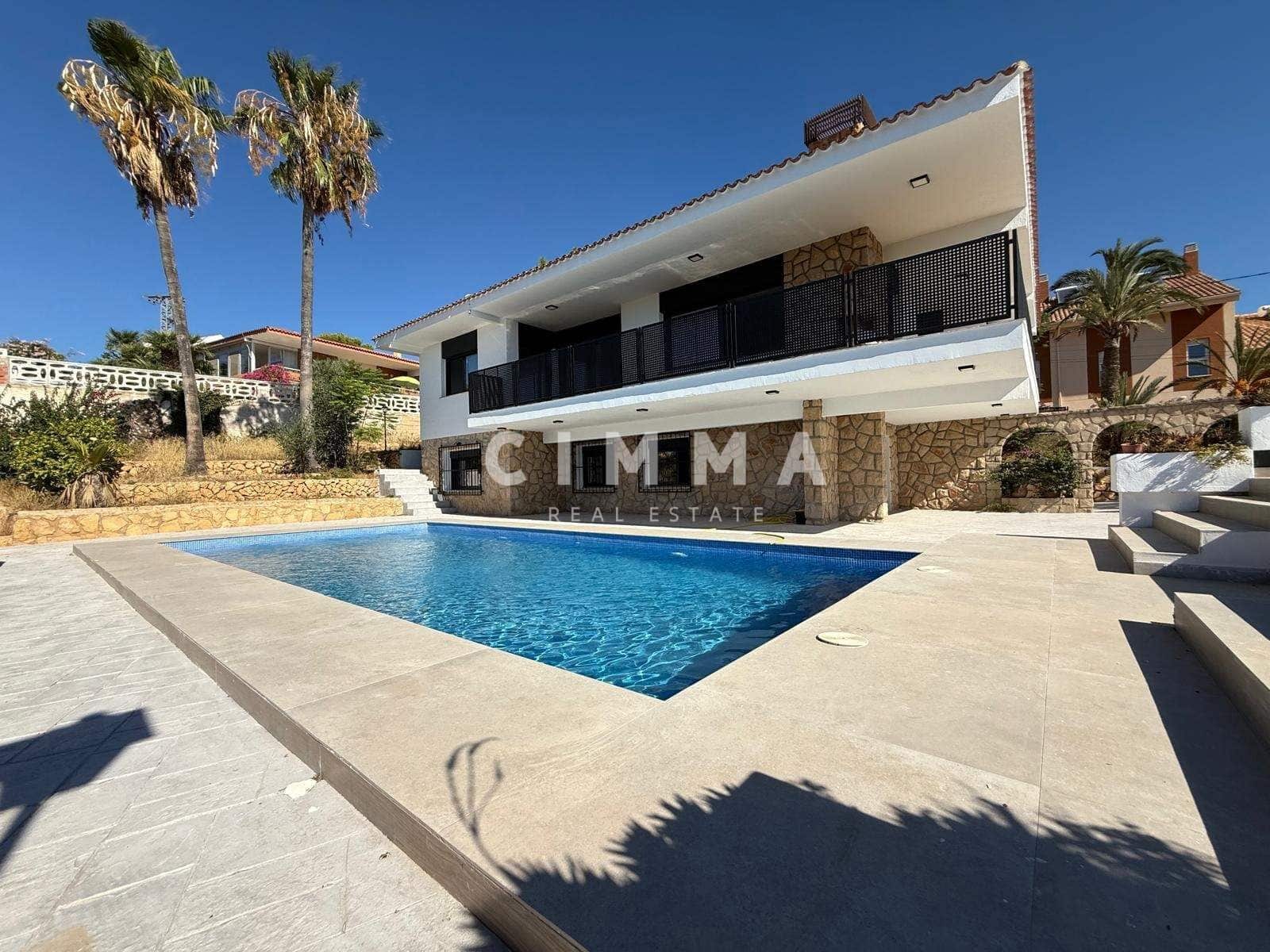 Chalet de 4 habitaciones en La Nucia en venta con garaje - 950.000 € (Ref: 9335190)