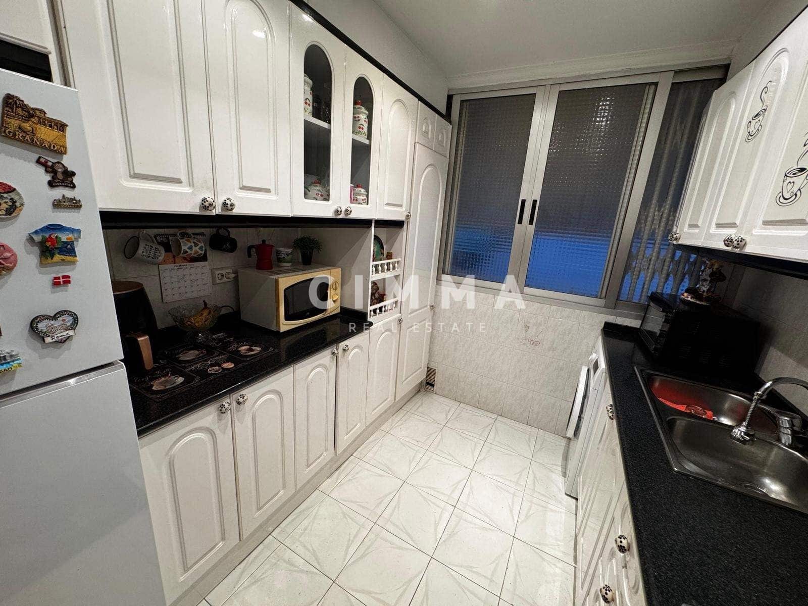 2 sovrum Lägenhet till salu i Benidorm - 185 500 € (Ref: 9338464)