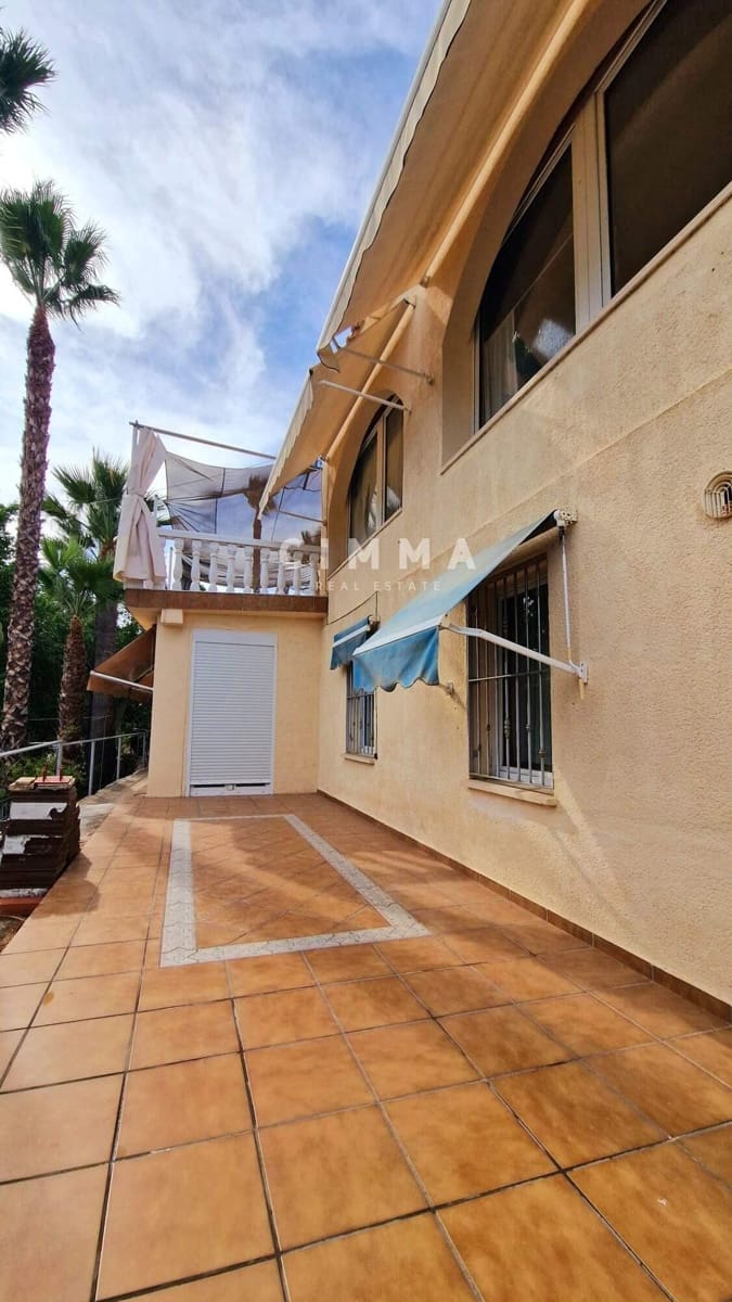 5 quarto Quinta/Casa Rural para venda em La Nucia - 475 000 € (Ref: 9338465)