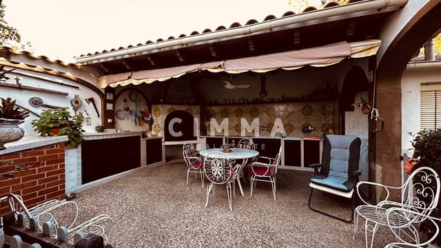 6 sypialnia Willa na sprzedaż w La Nucia - 550 000 € (Ref: 9344957)