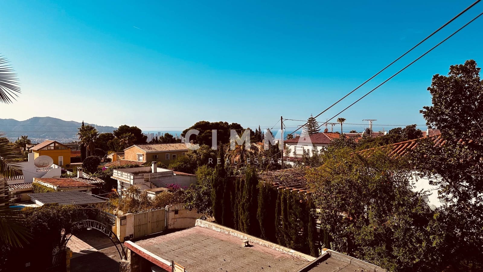6 bedroom Villa for sale in La Nucia with pool garage - € 550,000 (Ref: 9344957)