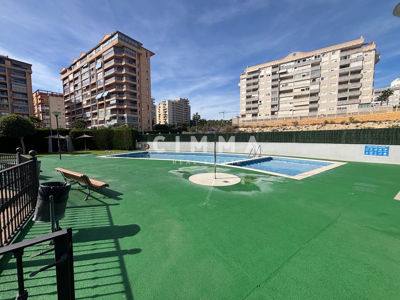 Apartamento de 1 habitación en La Villajoyosa / Vila Joiosa en venta con piscina - 176.000 € (Ref: 9347621)