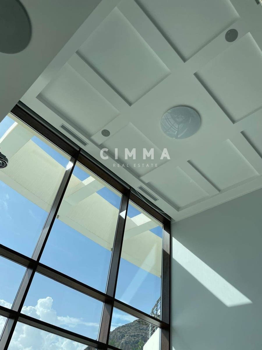 5 bedroom Villa for sale in Altea - € 2,480,000 (Ref: 9353765)