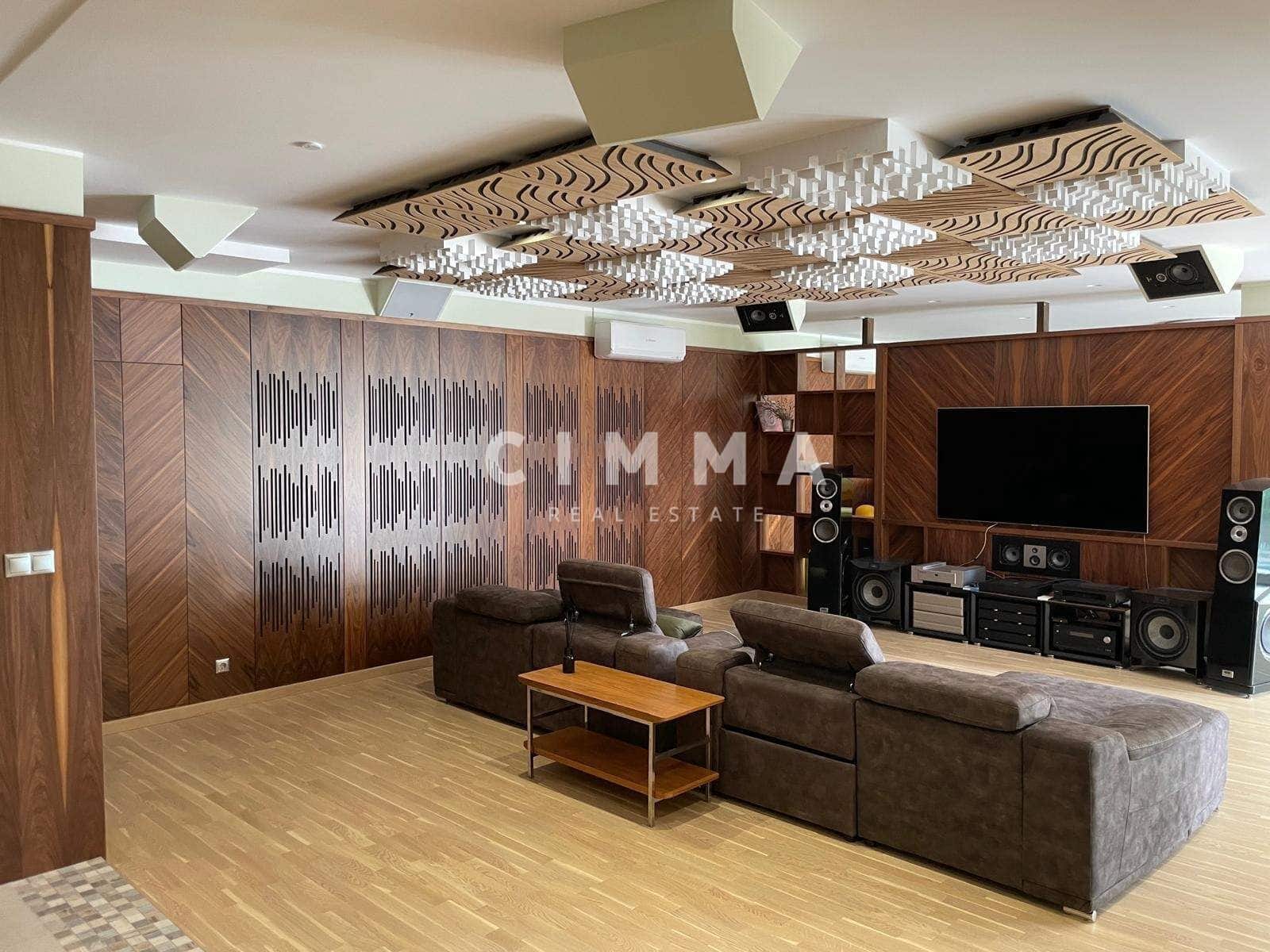 5 bedroom Villa for sale in Altea - € 2,480,000 (Ref: 9353765)