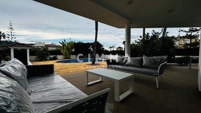 Chalet de 6 habitaciones en Alfaz del Pi / L'Alfàs del Pi en venta con piscina garaje - 1.600.000 € (Ref: 9353766)