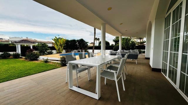 Chalet de 6 habitaciones en Alfaz del Pi / L'Alfàs del Pi en venta con piscina garaje - 1.600.000 € (Ref: 9353766)