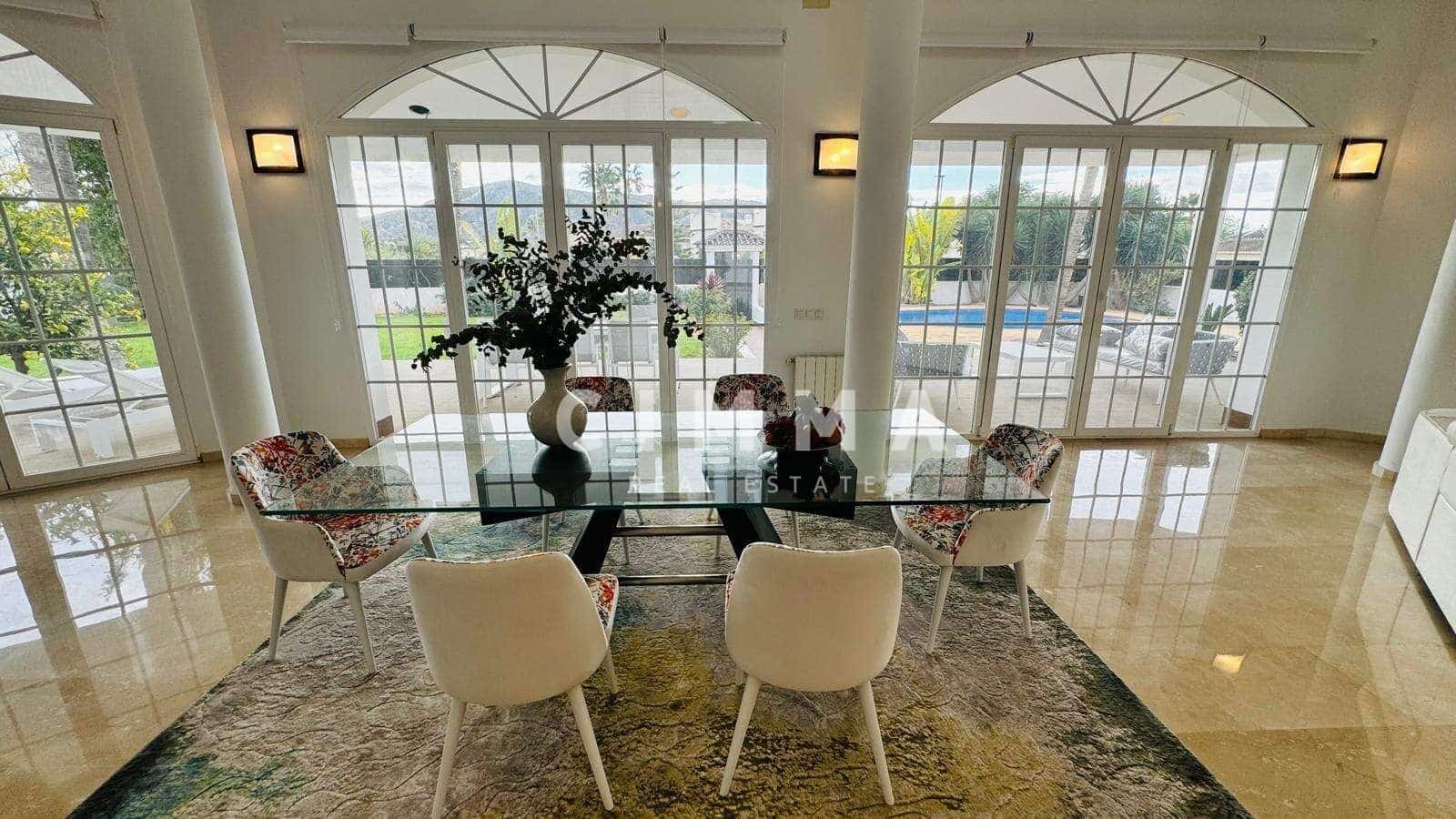 Chalet de 6 habitaciones en Alfaz del Pi / L'Alfàs del Pi en venta con piscina garaje - 1.600.000 € (Ref: 9353766)