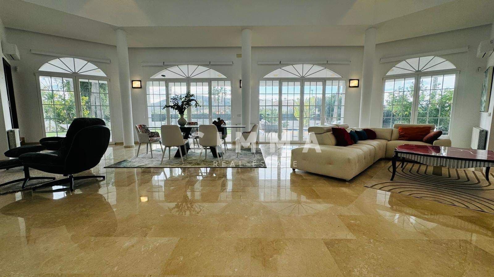 Chalet de 6 habitaciones en Alfaz del Pi / L'Alfàs del Pi en venta con piscina garaje - 1.600.000 € (Ref: 9353766)