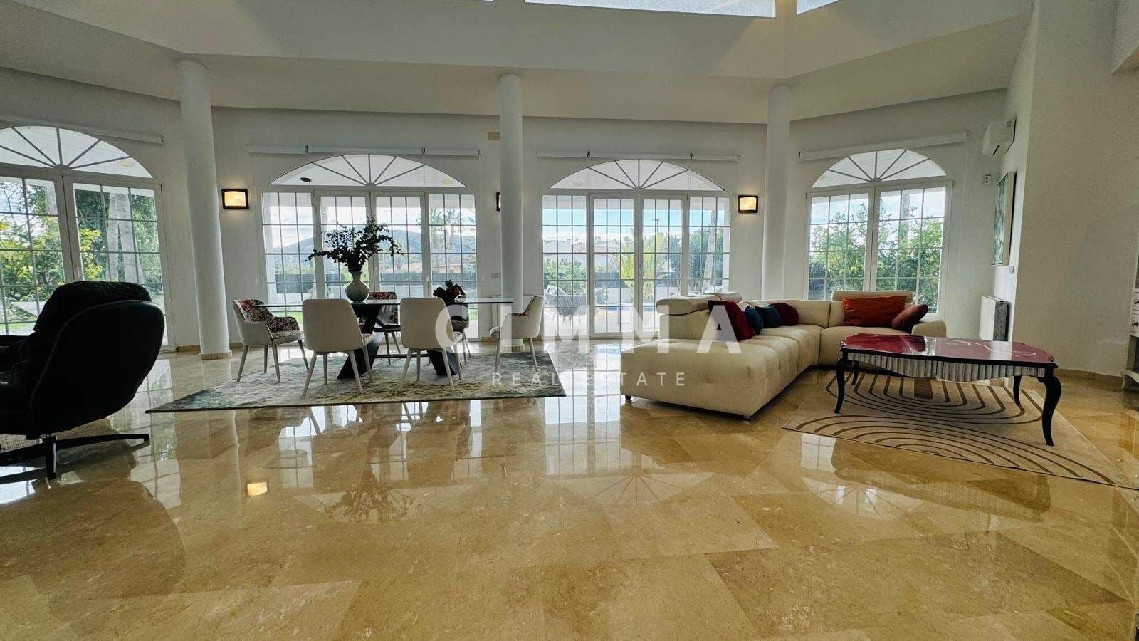 Chalet de 6 habitaciones en Alfaz del Pi / L'Alfàs del Pi en venta con piscina garaje - 1.600.000 € (Ref: 9353766)