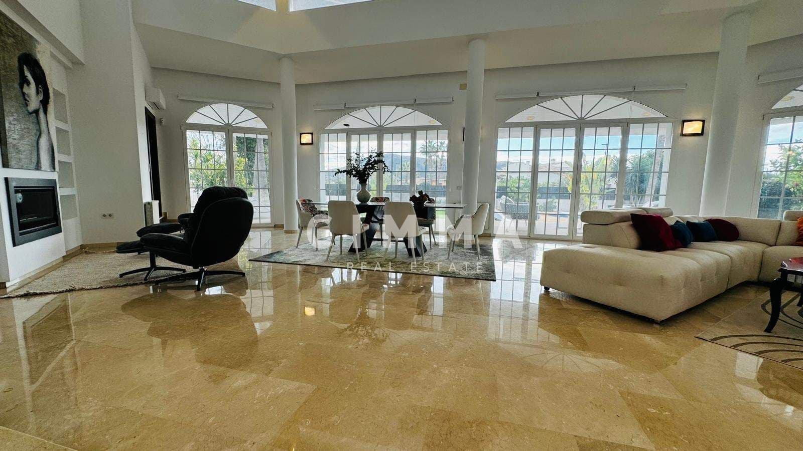 Chalet de 6 habitaciones en Alfaz del Pi / L'Alfàs del Pi en venta con piscina garaje - 1.600.000 € (Ref: 9353766)