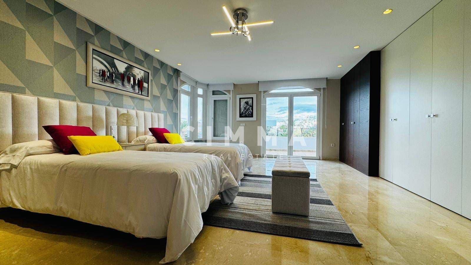 Chalet de 6 habitaciones en Alfaz del Pi / L'Alfàs del Pi en venta con piscina garaje - 1.600.000 € (Ref: 9353766)