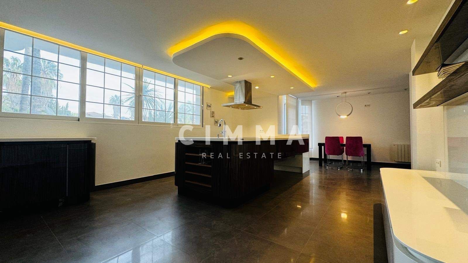 Chalet de 6 habitaciones en Alfaz del Pi / L'Alfàs del Pi en venta con piscina garaje - 1.600.000 € (Ref: 9353766)