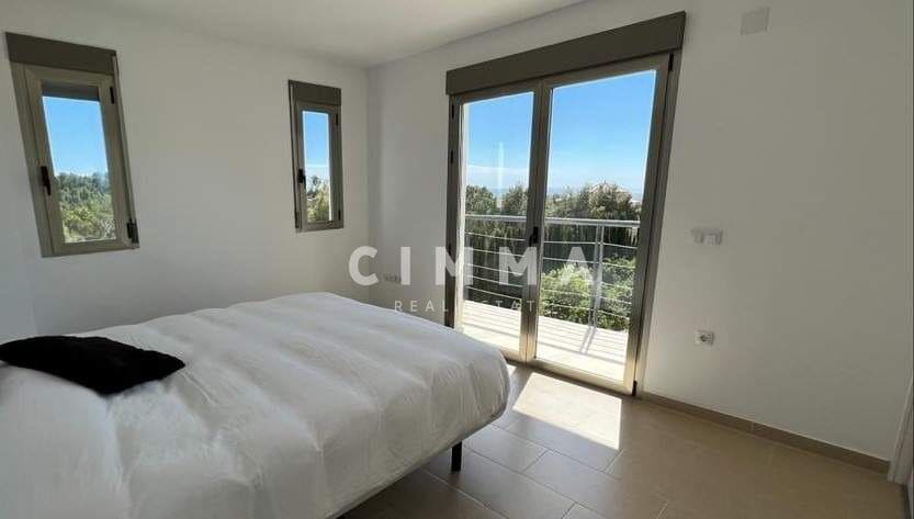 5 sypialnia Willa na sprzedaż w Altea la Vella z basenem garażem - 1 100 000 € (Ref: 9353767)