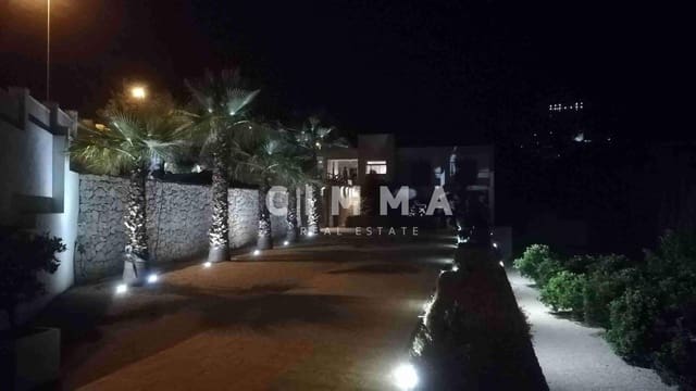 5 sypialnia Willa na sprzedaż w Altea la Vella, Altea z basenem garażem - 1 100 000 € (Ref: 9353767)