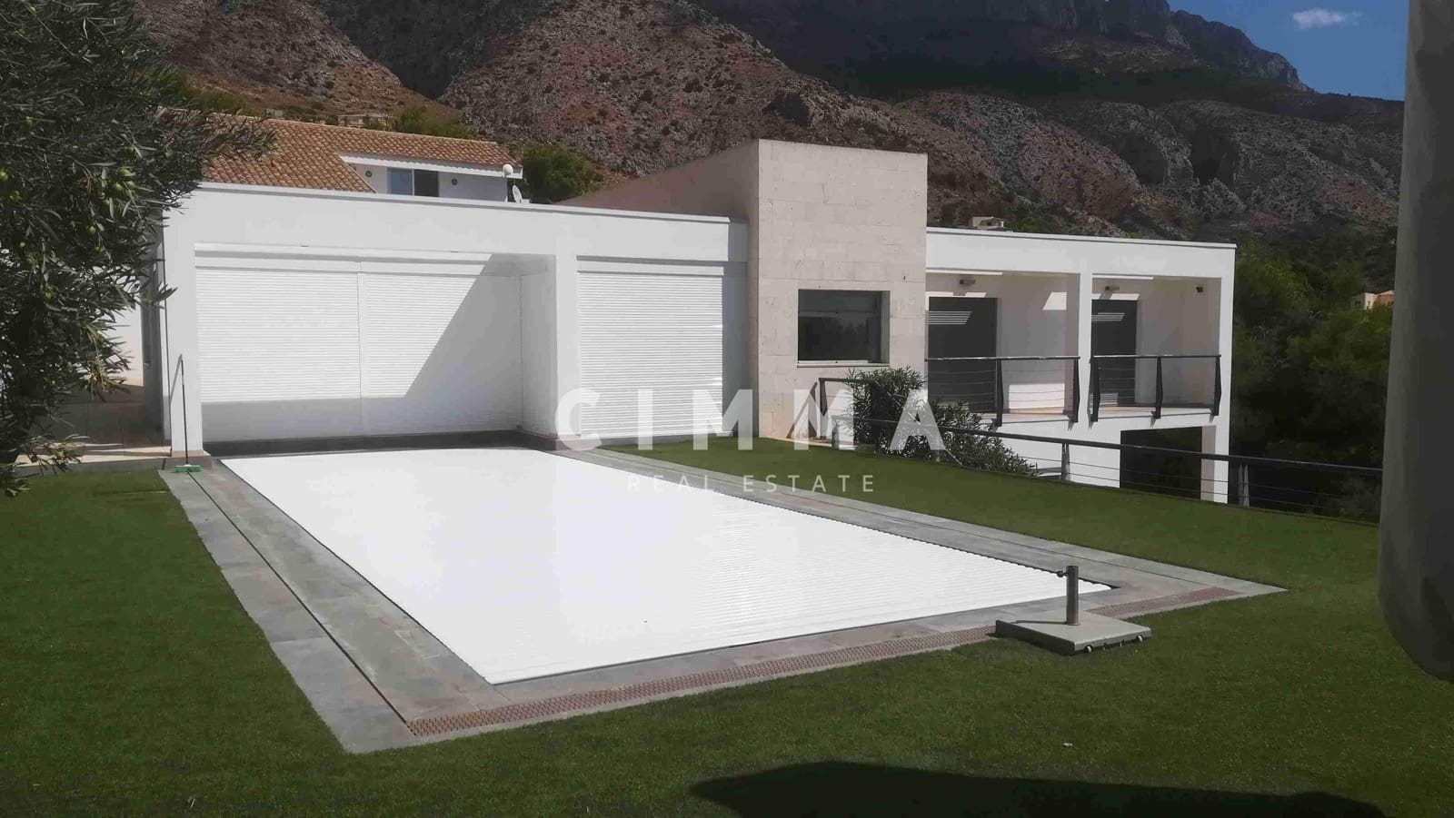 5 sypialnia Willa na sprzedaż w Altea la Vella z basenem garażem - 1 100 000 € (Ref: 9353767)