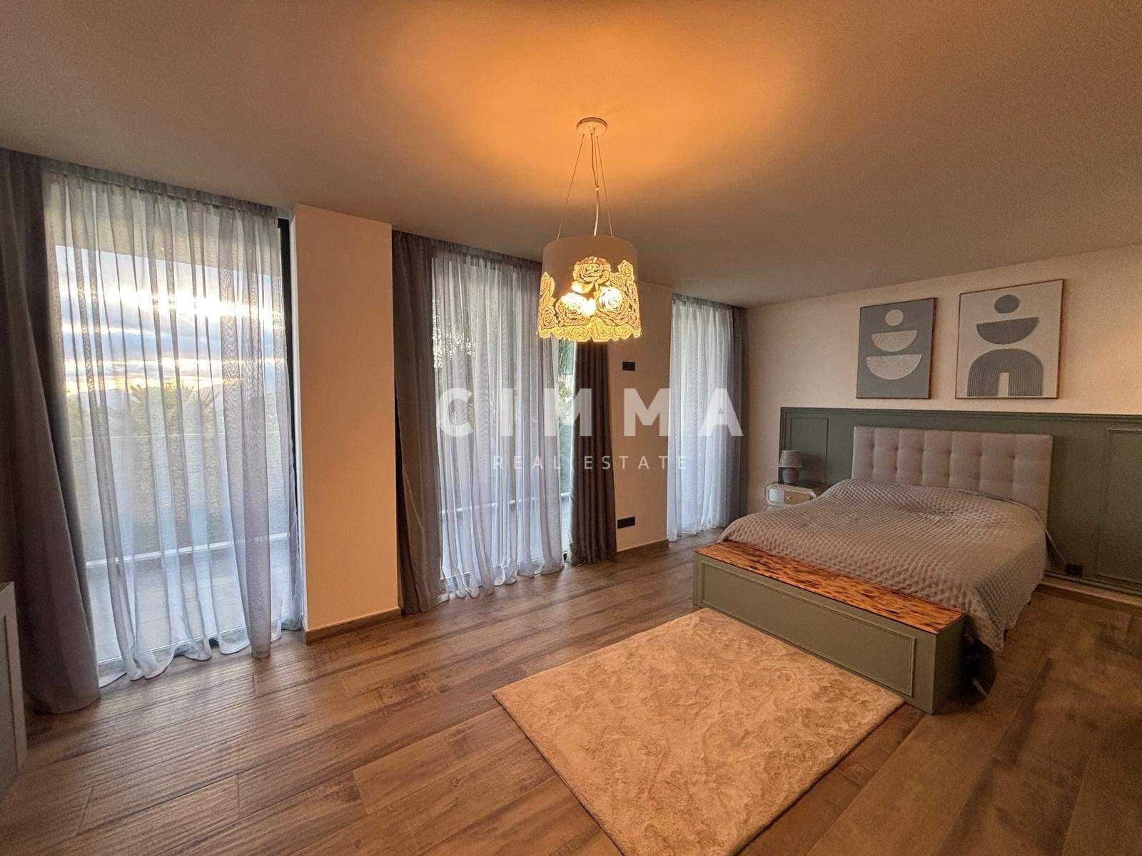 4 sypialnia Willa na sprzedaż w Altea z basenem garażem - 2 650 000 € (Ref: 9356011)