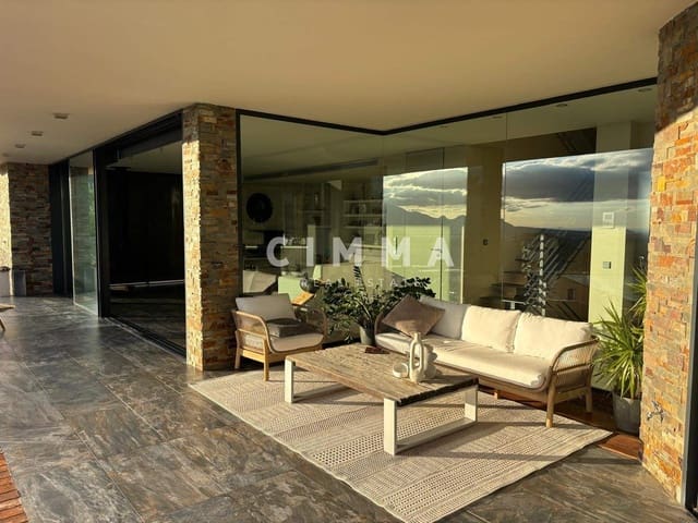 4 sypialnia Willa na sprzedaż w Altea z basenem garażem - 2 650 000 € (Ref: 9356011)