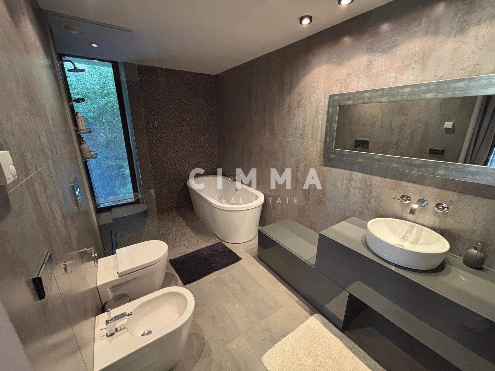 4 sypialnia Willa na sprzedaż w Altea z basenem garażem - 2 650 000 € (Ref: 9356011)