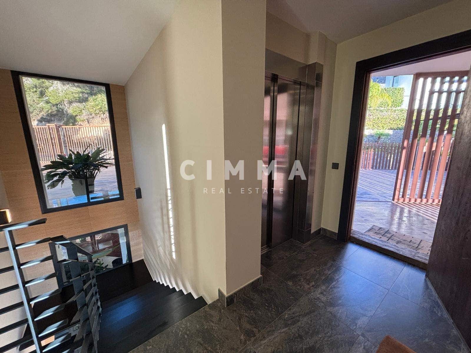 4 sypialnia Willa na sprzedaż w Altea z basenem garażem - 2 650 000 € (Ref: 9356011)