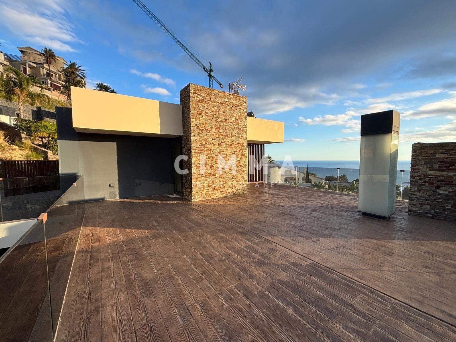 4 sypialnia Willa na sprzedaż w Altea z basenem garażem - 2 650 000 € (Ref: 9356011)