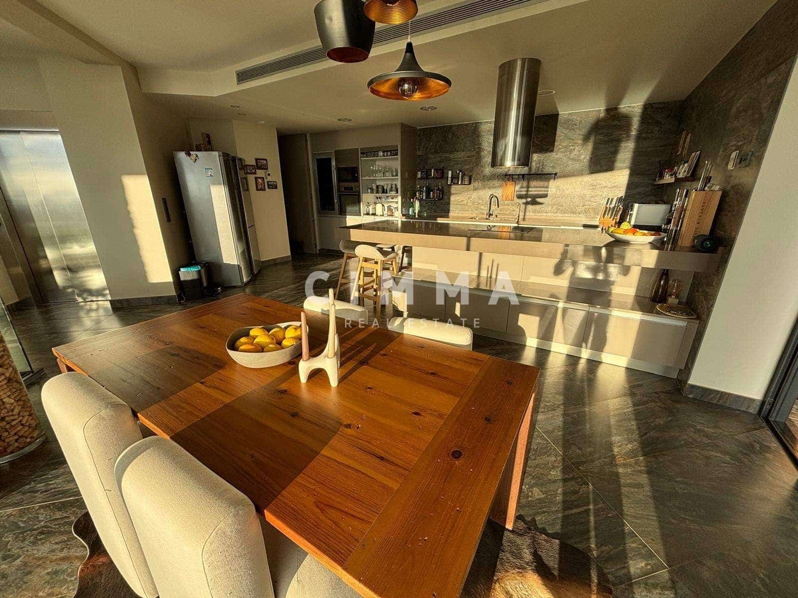 4 sypialnia Willa na sprzedaż w Altea z basenem garażem - 2 650 000 € (Ref: 9356011)