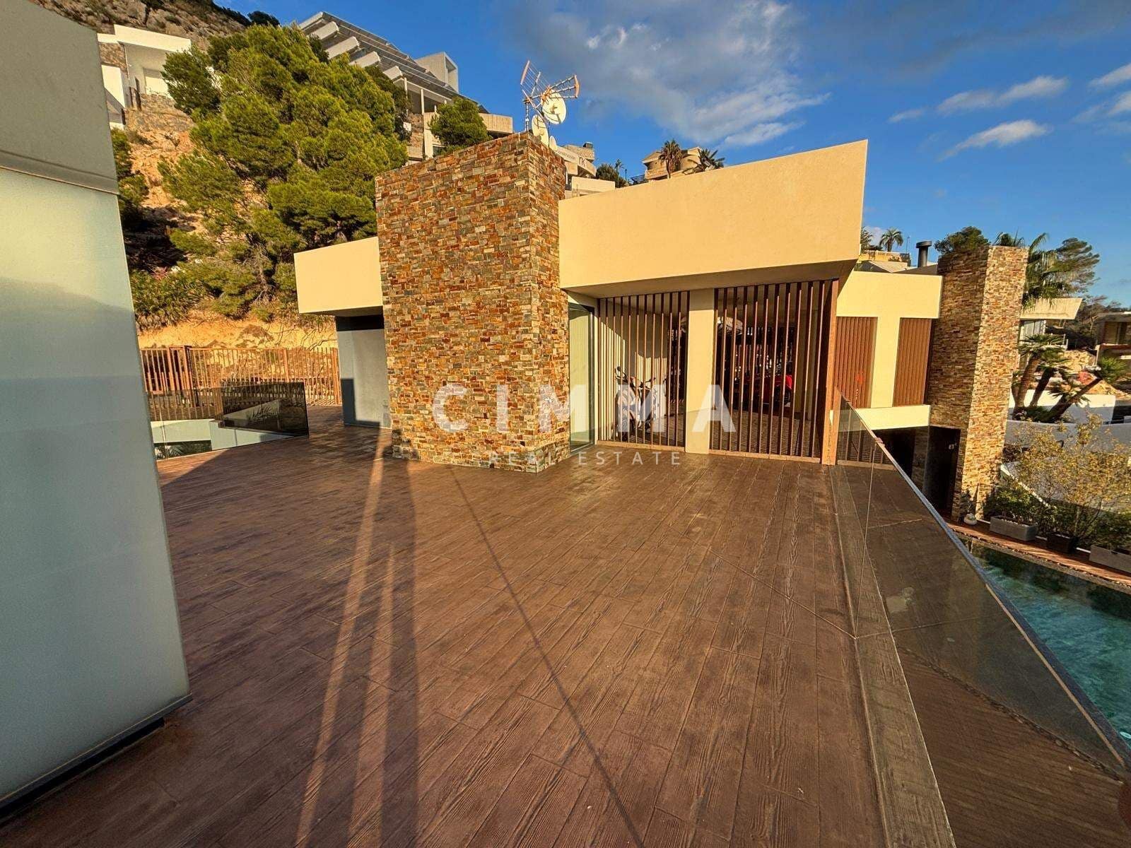 4 sypialnia Willa na sprzedaż w Altea z basenem garażem - 2 650 000 € (Ref: 9356011)