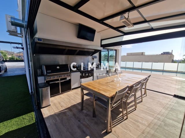 4 soverom Villa til salgs i Calpe / Calp med garasje - € 1 300 000 (Ref: 9359430)