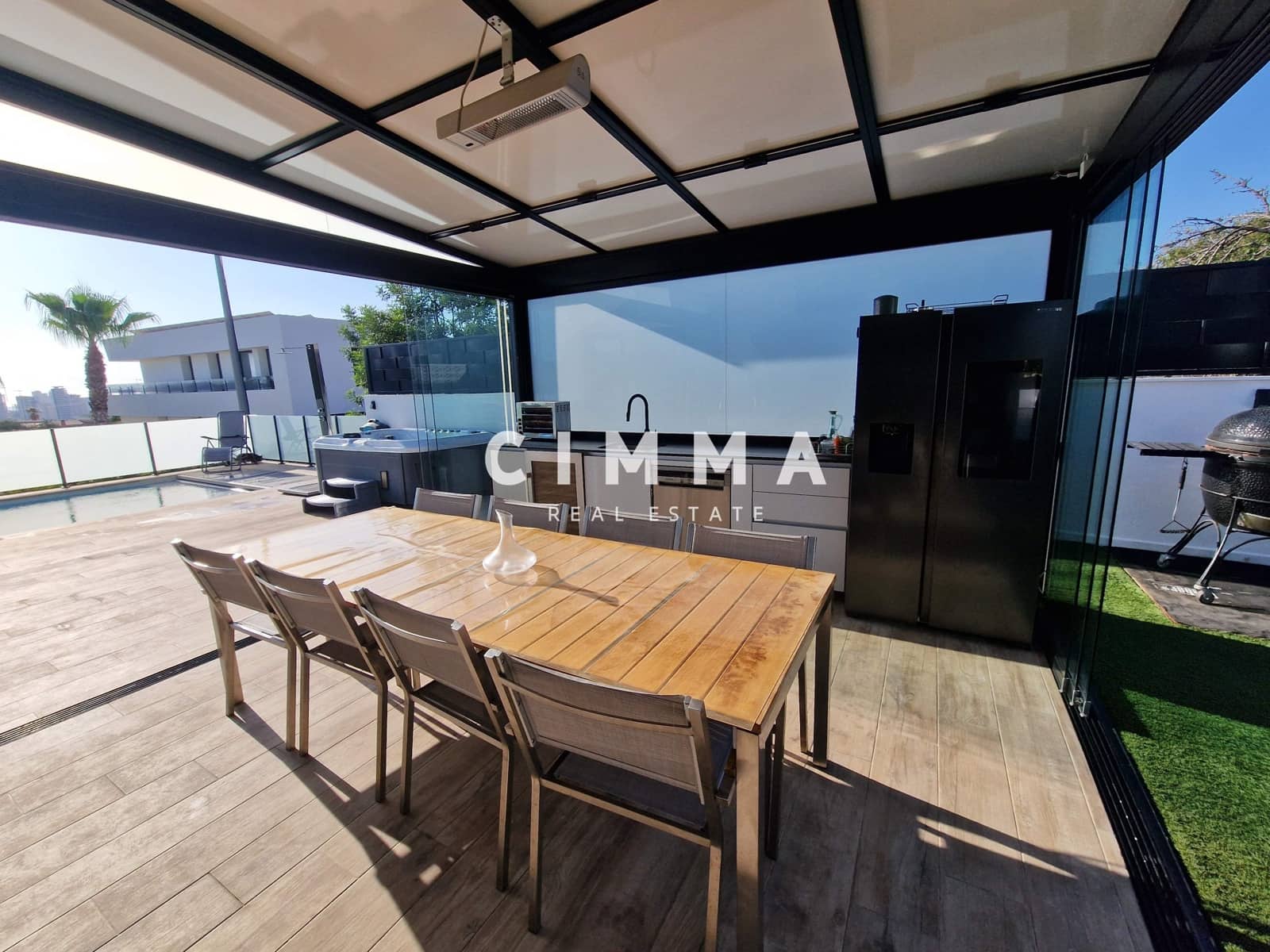 4 bedroom Villa for sale in Calpe / Calp with garage - € 1,300,000 (Ref: 9359430)