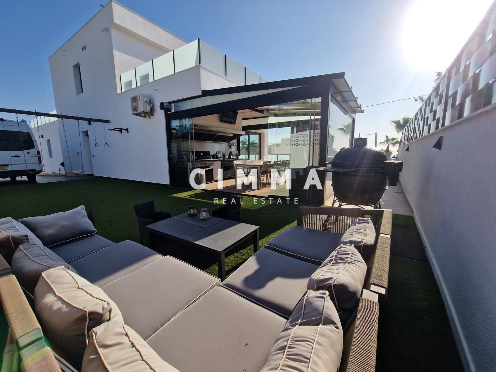 4 bedroom Villa for sale in Calpe / Calp with garage - € 1,300,000 (Ref: 9359430)