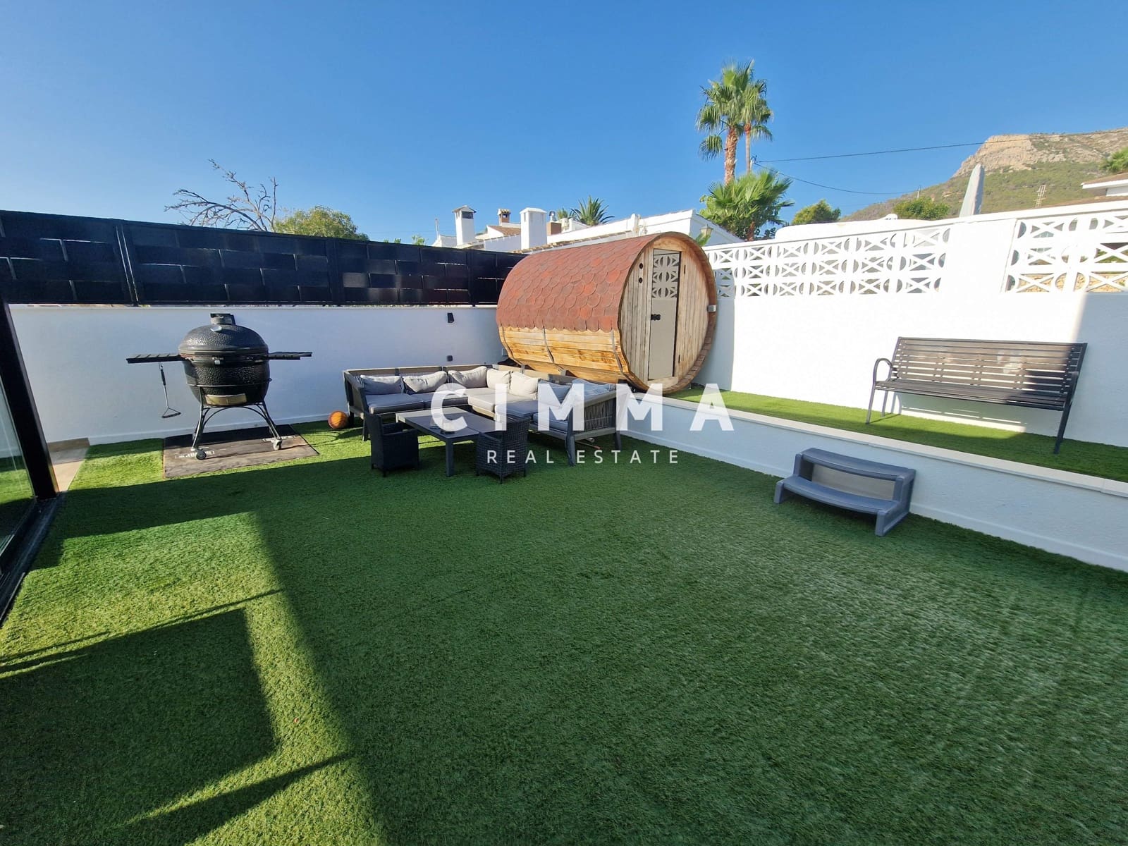 4 bedroom Villa for sale in Calpe / Calp with garage - € 1,300,000 (Ref: 9359430)