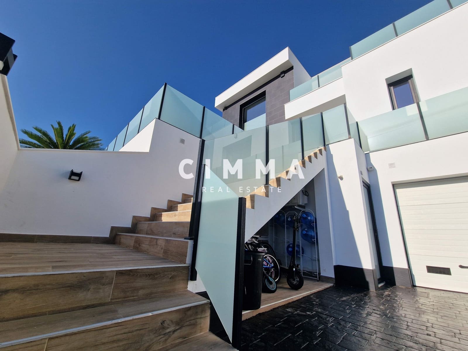 4 bedroom Villa for sale in Calpe / Calp with garage - € 1,300,000 (Ref: 9359430)