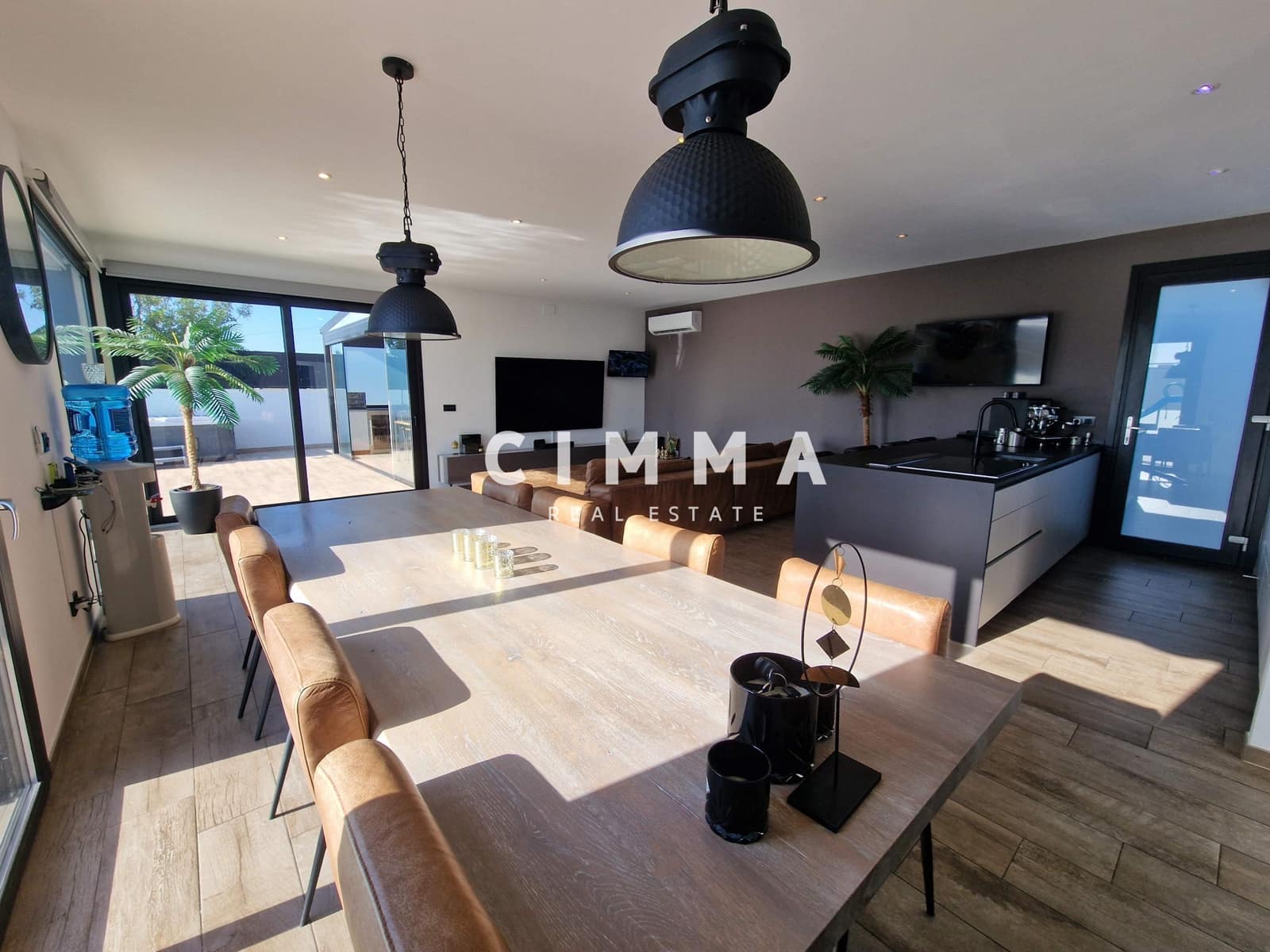 4 bedroom Villa for sale in Calpe / Calp with garage - € 1,300,000 (Ref: 9359430)