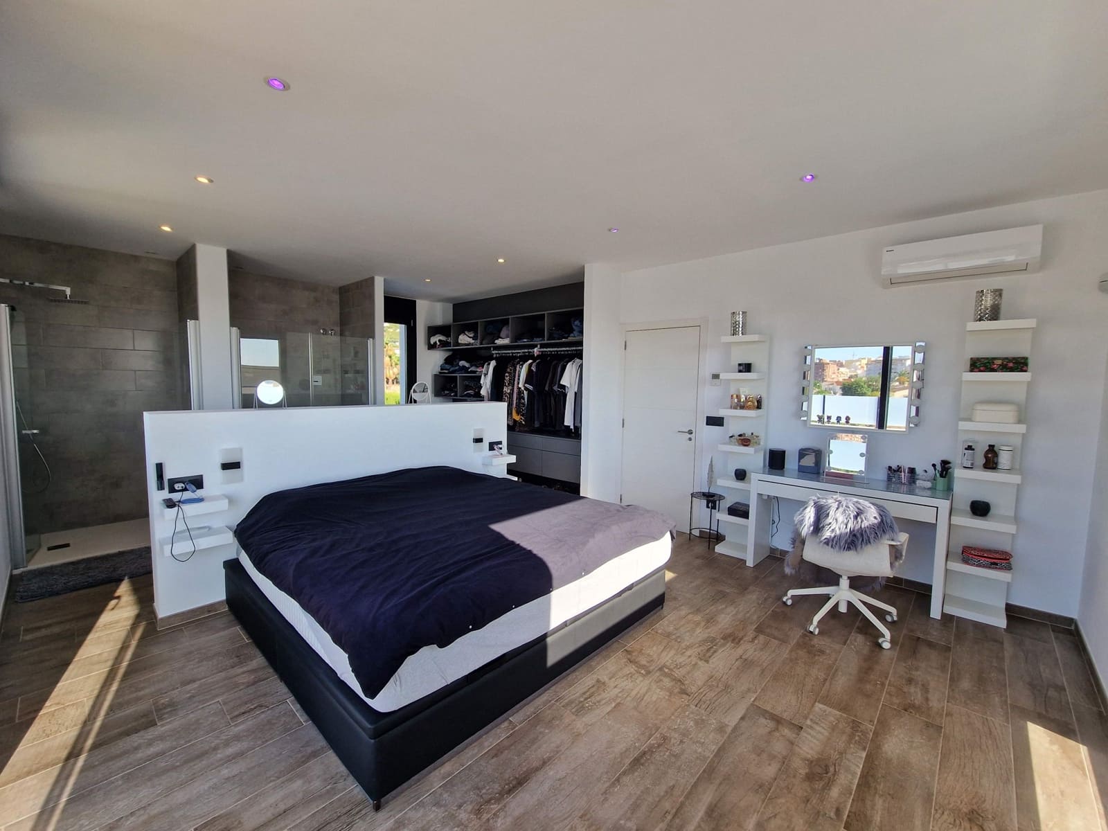 4 bedroom Villa for sale in Calpe / Calp with garage - € 1,300,000 (Ref: 9359430)