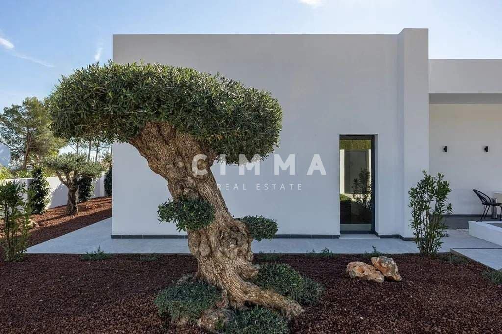 4 slaapkamer Villa te koop in Altea la Vella met zwembad - € 995.000 (Ref: 9359431)