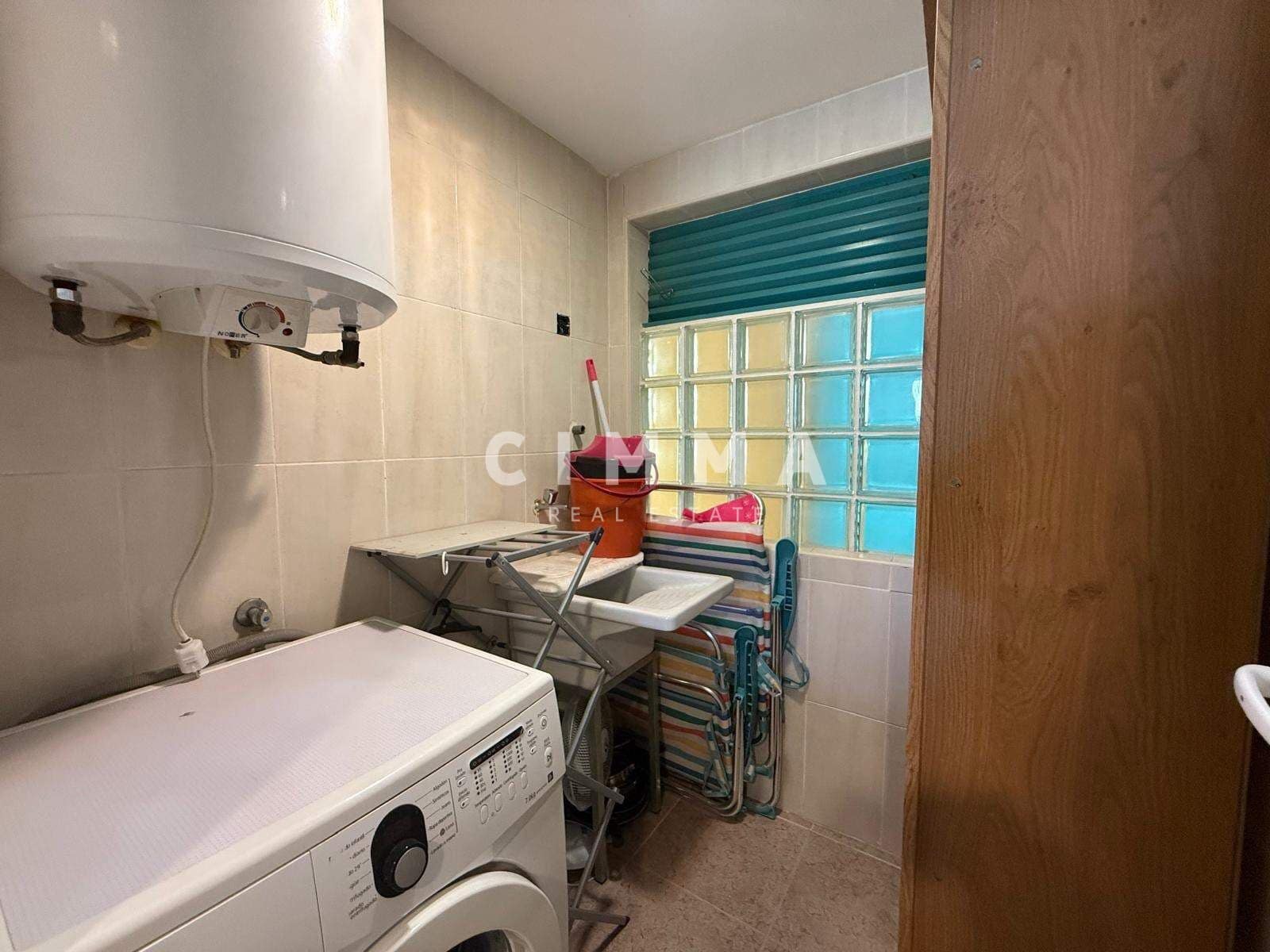 2 bedroom Apartment for sale in La Villajoyosa / Vila Joiosa with garage - € 242,500 (Ref: 9362514)