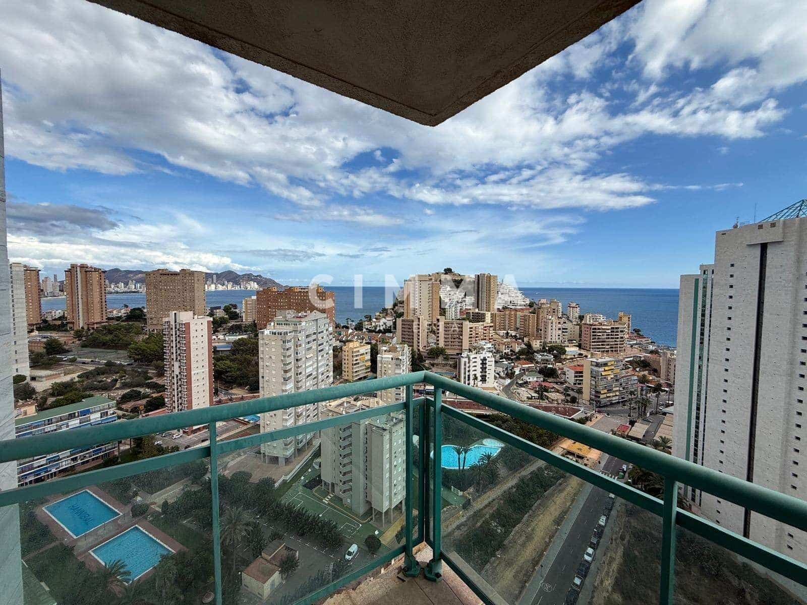 2 bedroom Apartment for sale in La Villajoyosa / Vila Joiosa with garage - € 242,500 (Ref: 9362514)