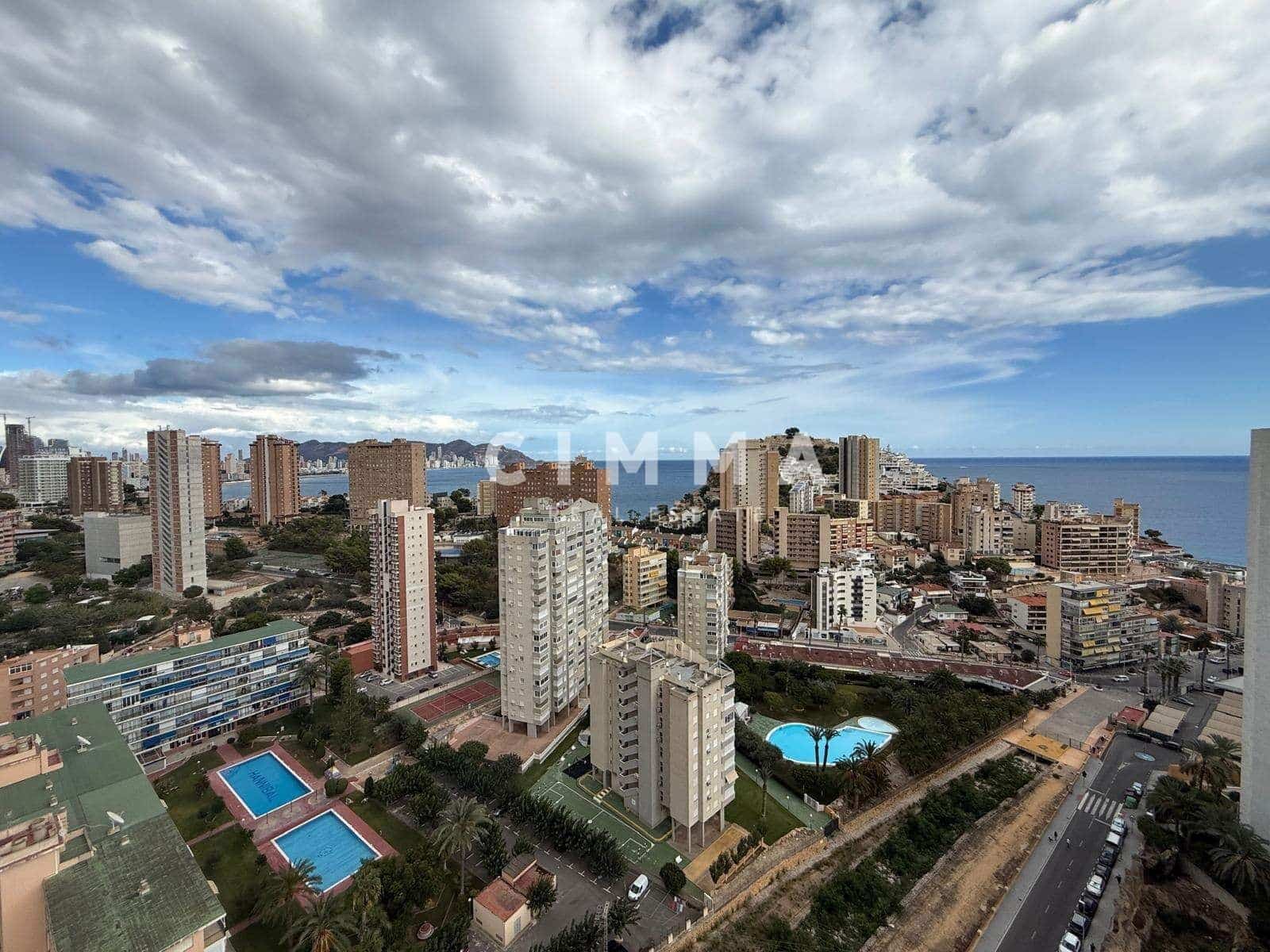 2 bedroom Apartment for sale in La Villajoyosa / Vila Joiosa with garage - € 242,500 (Ref: 9362514)