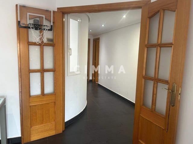 Piso de 3 habitaciones en La Nucia en venta con garaje - 230.000 € (Ref: 9388126)