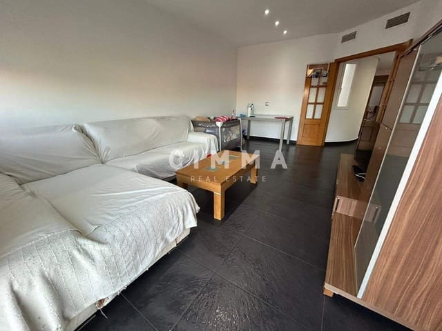 Piso de 3 habitaciones en La Nucia en venta con garaje - 230.000 € (Ref: 9388126)