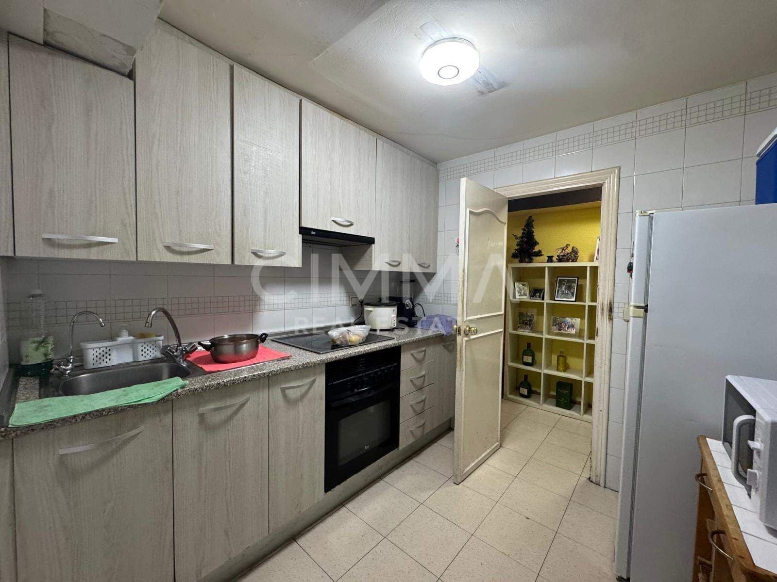 2 soverom Leilighet til salgs i Benidorm - € 180 000 (Ref: 9401601)