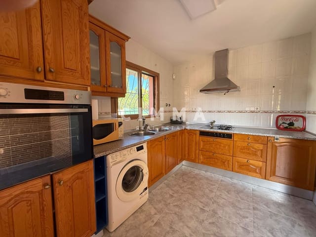 5 soveværelse Villa til leje i La Nucia med garage - € 2.500 (Ref: 9401602)