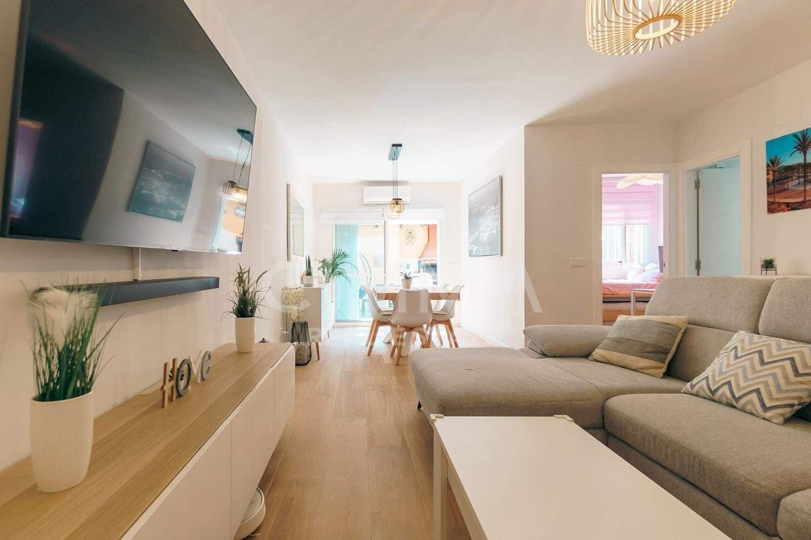 2 bedroom Apartment for sale in Alfaz del Pi / L'Alfas del Pi with pool - € 315,000 (Ref: 9401603)