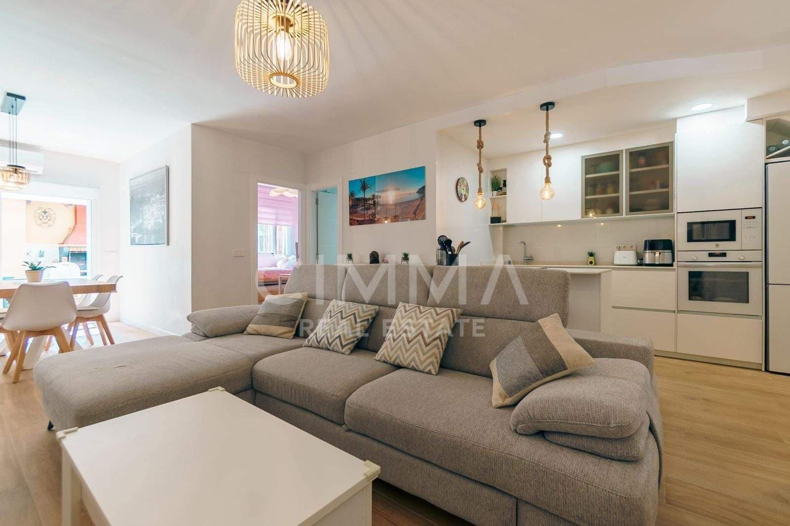 2 bedroom Apartment for sale in Alfaz del Pi / L'Alfas del Pi with pool - € 315,000 (Ref: 9401603)